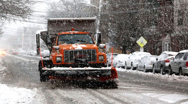 ABD'de kar fırtınası hayatı felç etti
