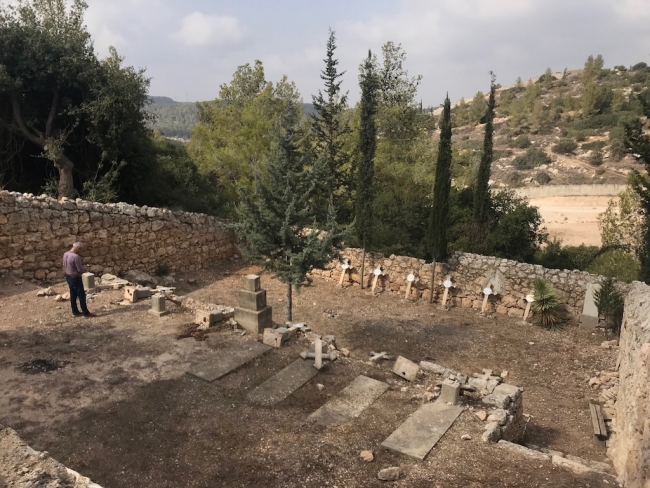 Kudüs'te Hristiyan mezarlığına saldırı düzenlendi