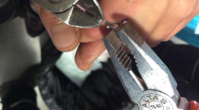 Parmaklarında yüzük sıkışan 2 çocuğu AFAD kurtardı