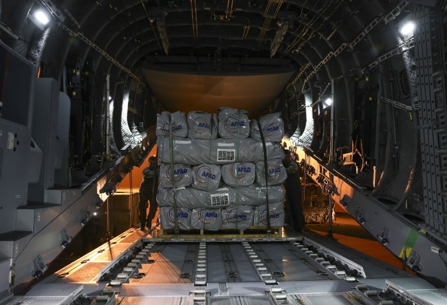 Irak'a ilk yardım elini uzatan ülke Türkiye