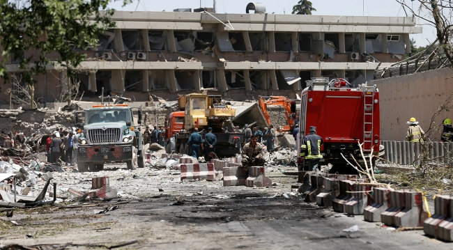 Kabil'de büyükelçiliklerin yakınında bombalı saldırı