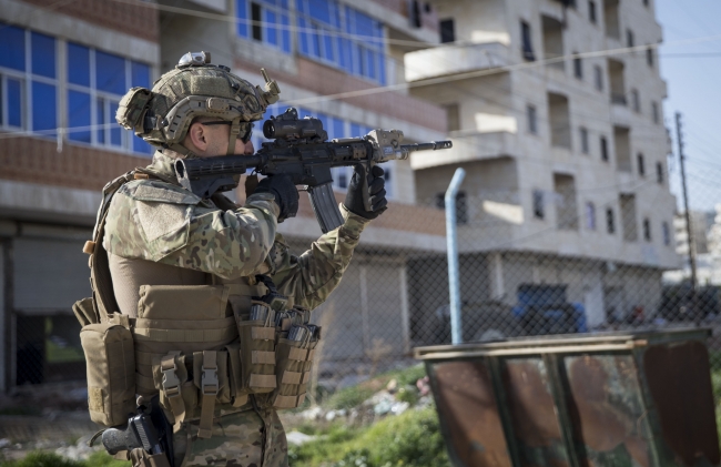 Afrin’de arama tarama çalışması yürütülüyor