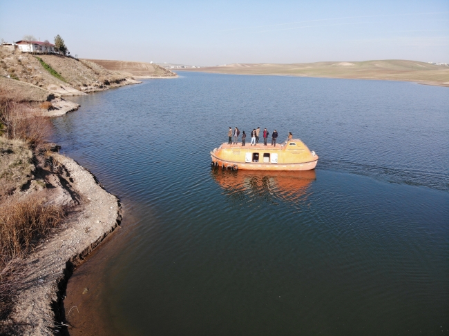Denizi olmayan Diyarbakır'a "denizaltı" getirdi