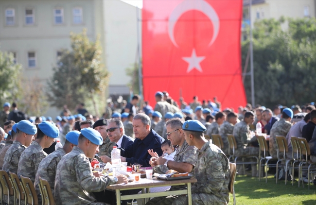 Cumhurbaşkanı Erdoğan'dan terörle mücadele kahramanlarına kutlama