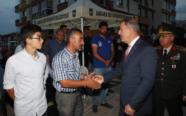 Milli Savunma Bakanı Akar: Milletimizin huzur içinde yaşayacağı günler yakındır