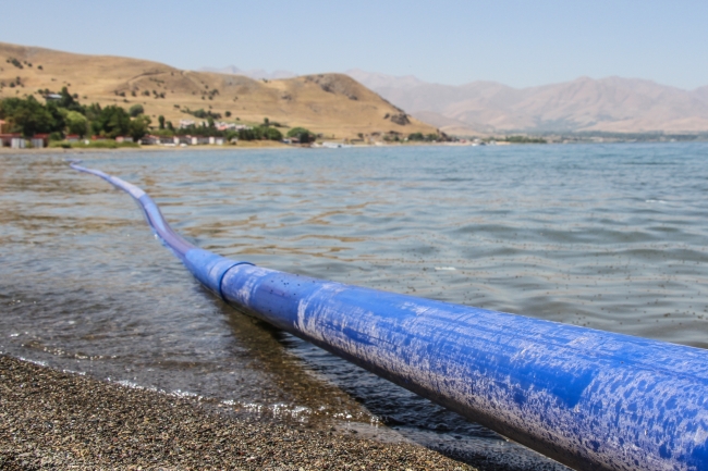 Van Akdamar Kilisesi tatlı suya kavuşuyor