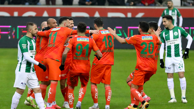 Alanyaspor Giresun'da kazandı