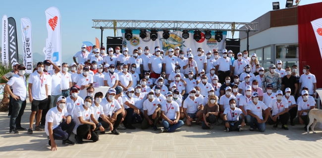 Alanya'da en büyük balığı avlama yarışması başladı