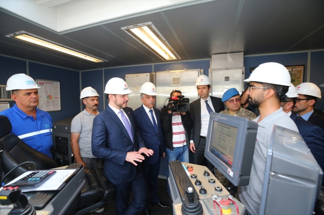 Çukurca’da petrol kuyusu için ilk kazma vuruldu