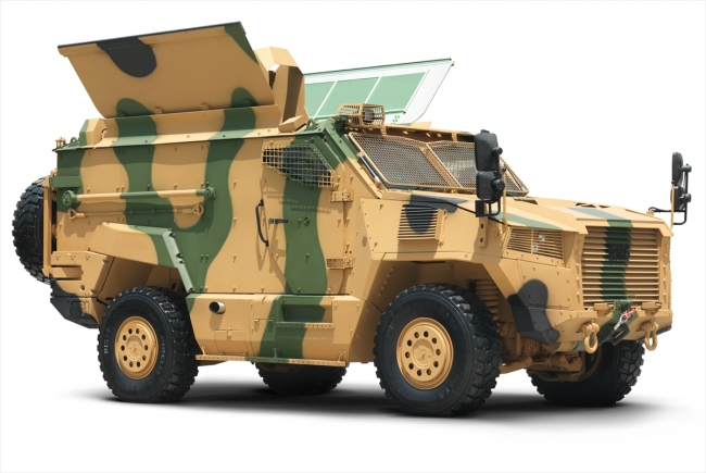 BMC, Kirpi, Amazon, Vuran ve yeni zırhlı kamyonu Paris’te sergileyecek