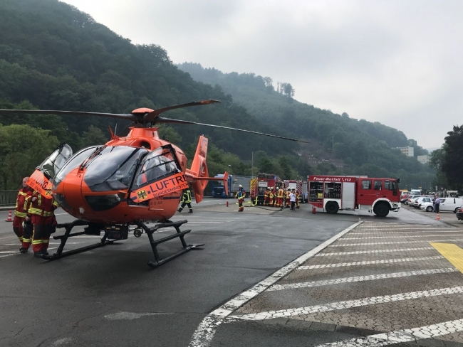 Almanya'da kamyonet camiden çıkan cemaate çarptı: 4 Türk yaralı