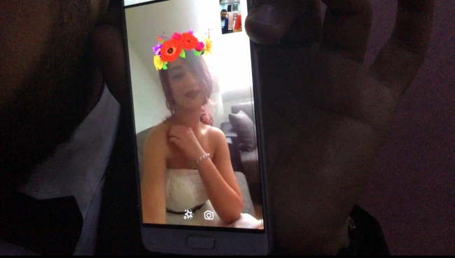 Gelin, düğününe telefonla katıldı