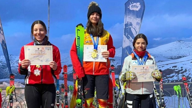 Alp Disiplini Çocuk Milli Takımı'ndan 5 madalya