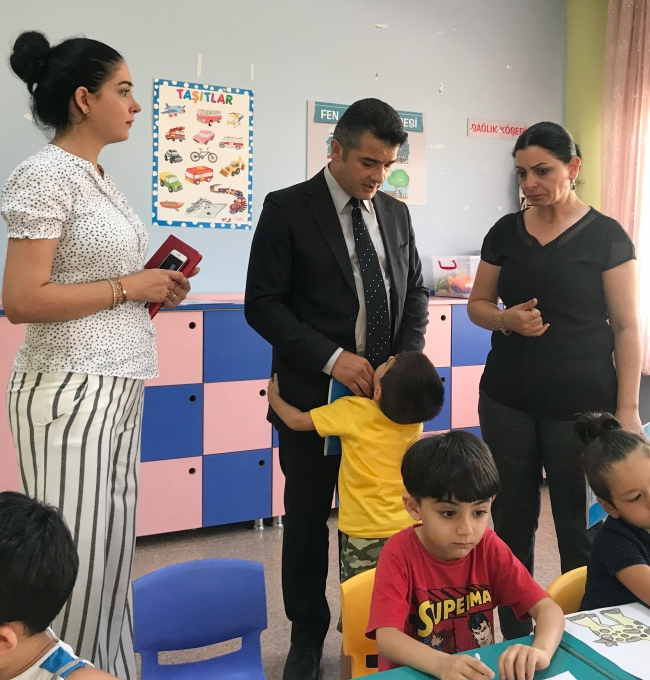 Serviste unutularak hayatını kaybeden Alperen'in babasına özel görev