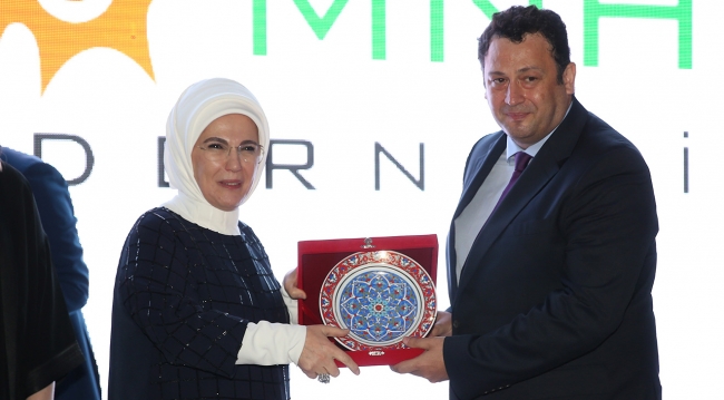 ALS Gala Gecesi Emine Erdoğan'ın katılımıyla yapıldı