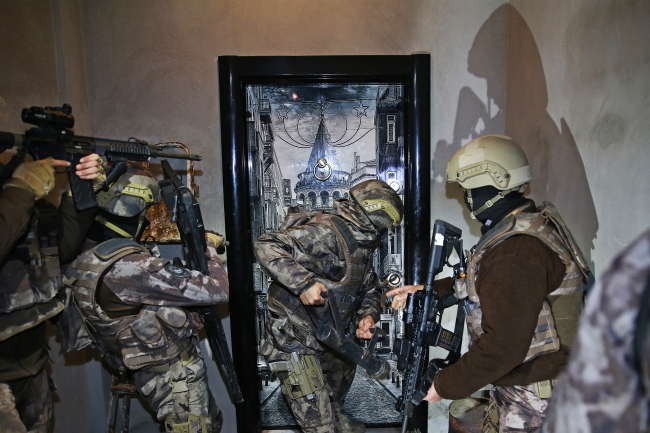 Güvenlik güçlerinin operasyonları, terör örgütlerinin şehir yapılanmalarının da belini kırdı. Foto: AA