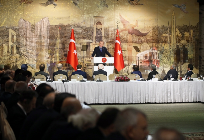 Cumhurbaşkanı Erdoğan: 18 bin düzensiz göçmen sınırı geçti, kapıları kapatmayacağız