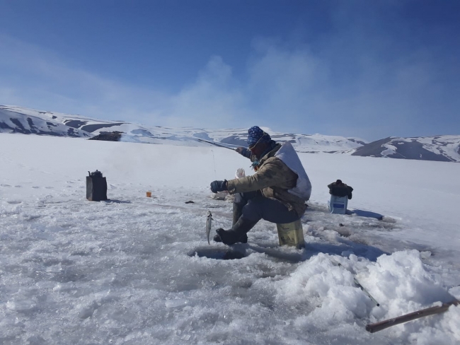 Eskimo usulü balık avı ekmek kapısı oldu