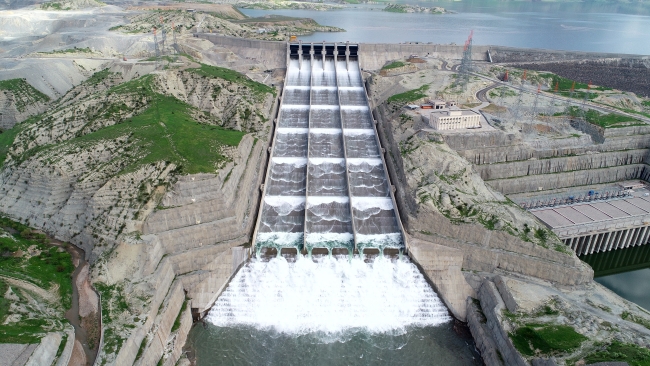 Ilısu Barajı enerji üretimine başladı
