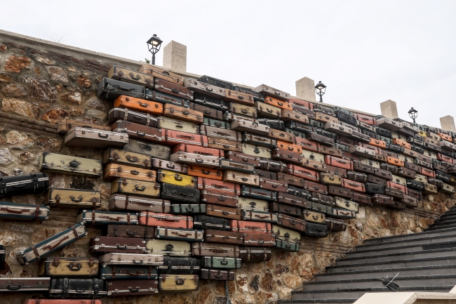 Demokrasi ve Özgürlükler Adası'nda geçmişe yolculuk