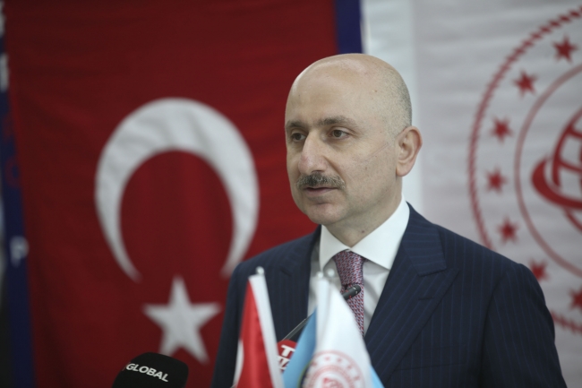 Normalleşmenin ilk 15 gününde hava yolunda 1 milyon yolcuya ulaşıldı