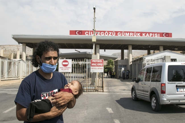 İdlibli Muhammed bebek tedavi için Türkiye'de