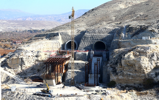 Yol yapımında kuş hassasiyeti