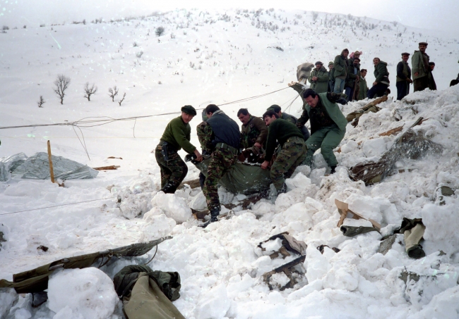 1992'de Şırnak'ın Görmeç köyünde Jandarma Bölük Komutanlığına Çığ düşmesi sonucu 91 asker şehit oldu.