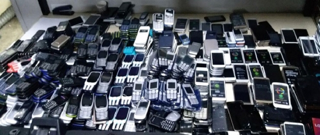 Ankara'da 1,5 milyon liralık kaçak cep telefonu operasyonu