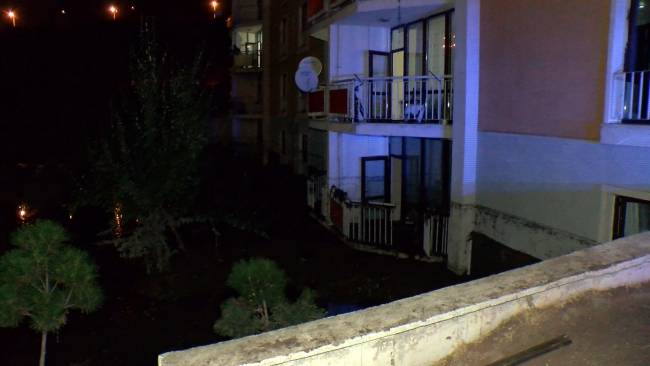 Ankara'da sağanak su baskınlarına neden oldu