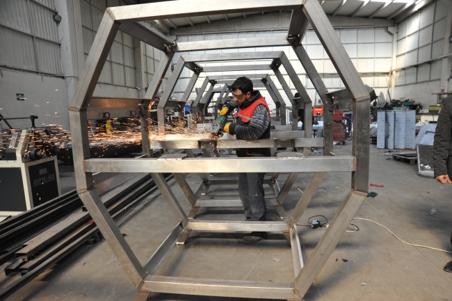 Antep fıstığı çıtlatma makinesi ihraç yolunda