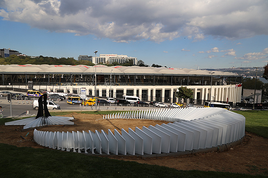 Beşiktaş'taki terör saldırısında şehit olanlar için anıt