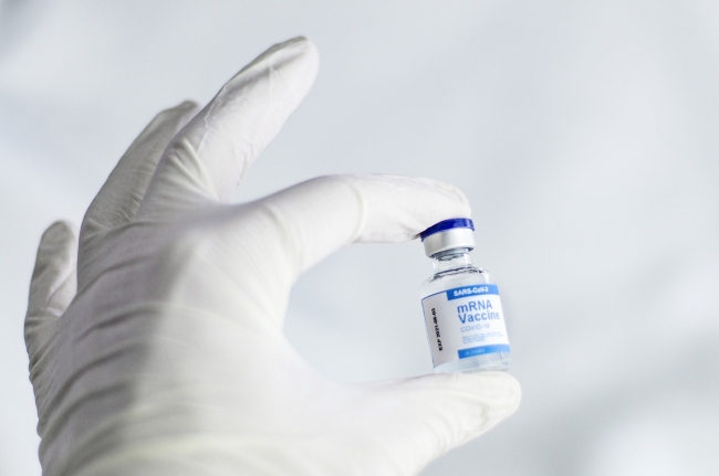 Aşı stoku az olan ülkelerde iki doz arasındaki sürenin uzatılması öneriliyor