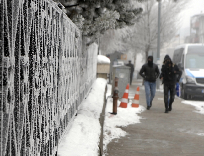Kara kış yolları kapattı: 26 yerleşim birimine ulaşım sağlanamıyor