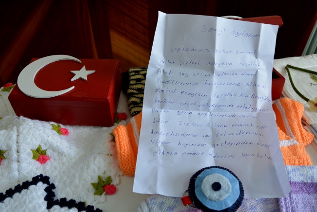 Harçlıklarıyla hazırladıkları ürünleri Mehmetçiğe gönderdiler