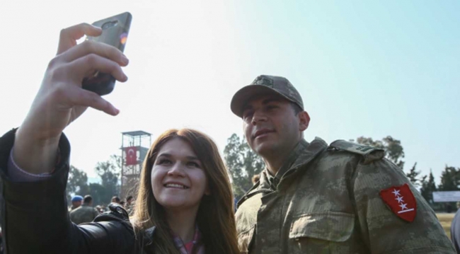 Eğitimini tamamlayan subay adayları yemin etti