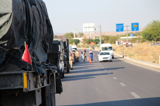 Gaziantep'te askeri araç devrildi: 3 yaralı