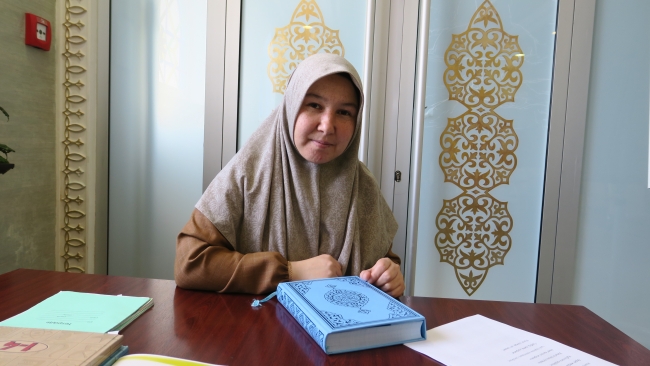 Türkiye'de eğitim aldı, Astana'da İslam'ı öğretiyor