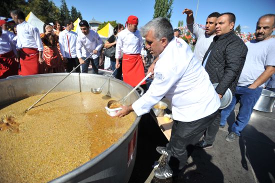 Gaziantep 3 bin 192 kilo aşureyle Guinness'e aday