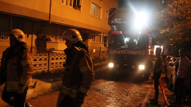 Avcılar'da öğrenci evinde yangın