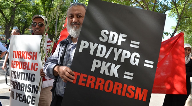 Avustralyalı Türkler Mehmetçik için ayakta