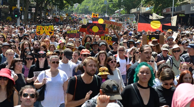 'Avustralya Günü' protestoların gölgesinde kutlandı