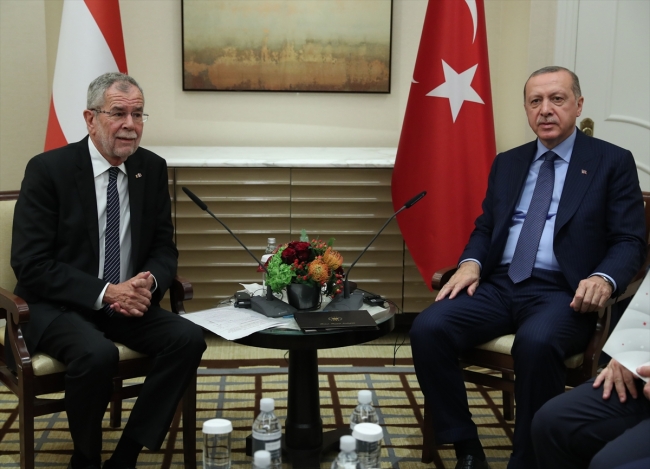 Cumhurbaşkanı Erdoğan'dan diplomasi trafiği