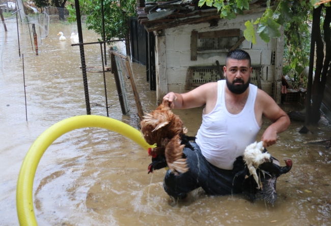 Yurt genelinden sağanak manzaraları