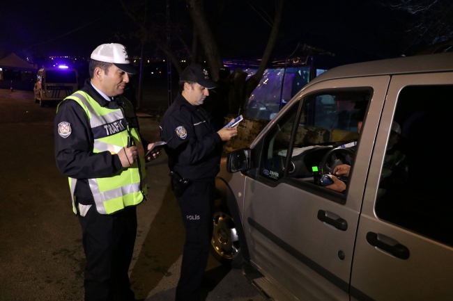 Yeni yıla görevlerinin başında girdiler