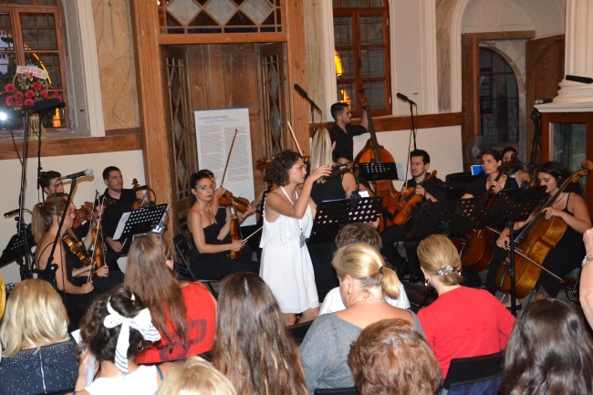 Ayvalık'ta müzik festivali coşkusu