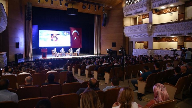 Dünyanın dört bir yanında 15 Temmuz şehitleri anıldı