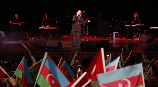 Azerbaycanlı sanatçı Azerin Şuşa’da konser vermek istiyor
