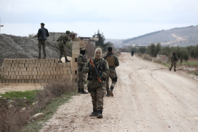 Azez'i ÖSO ve yerel polis 7 gün 24 saat koruyor