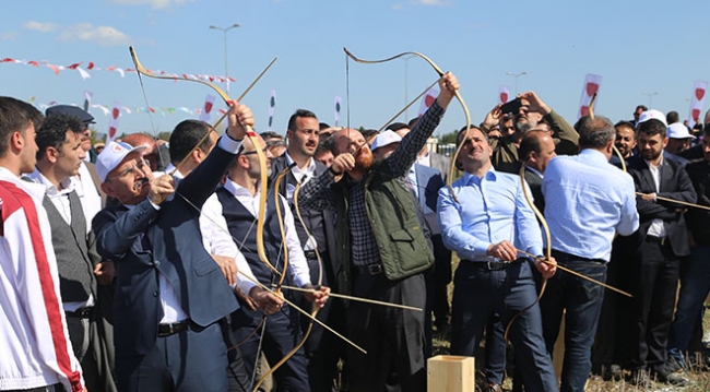 "Kültürlerin kültürlere üstünlüğü söz konusu değildir"